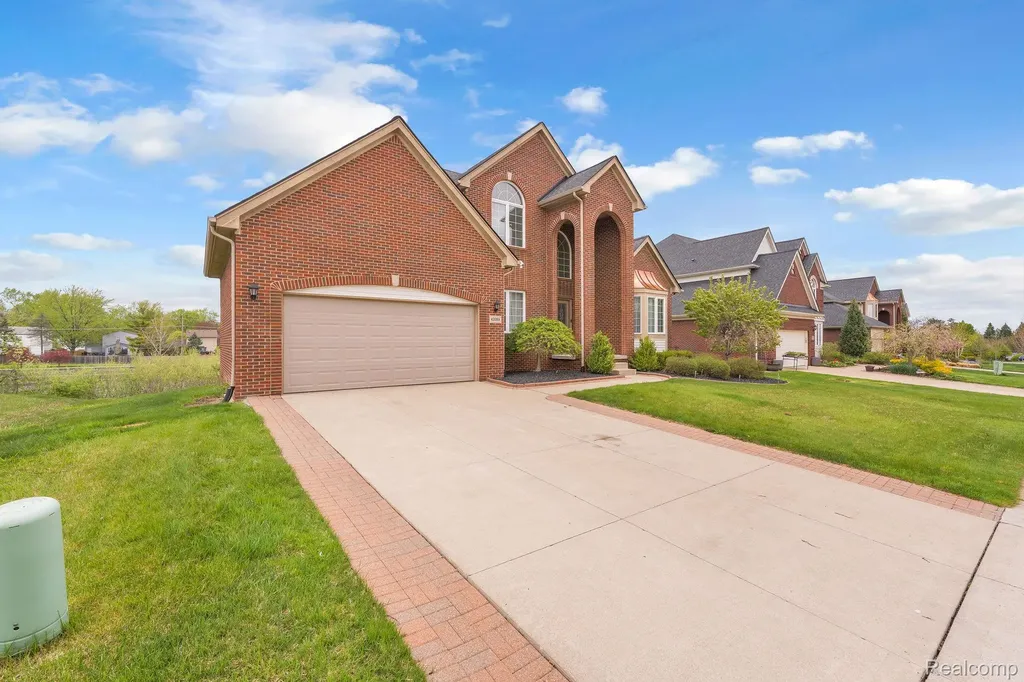 42088 Woodglen Drive Novi City MI 48375