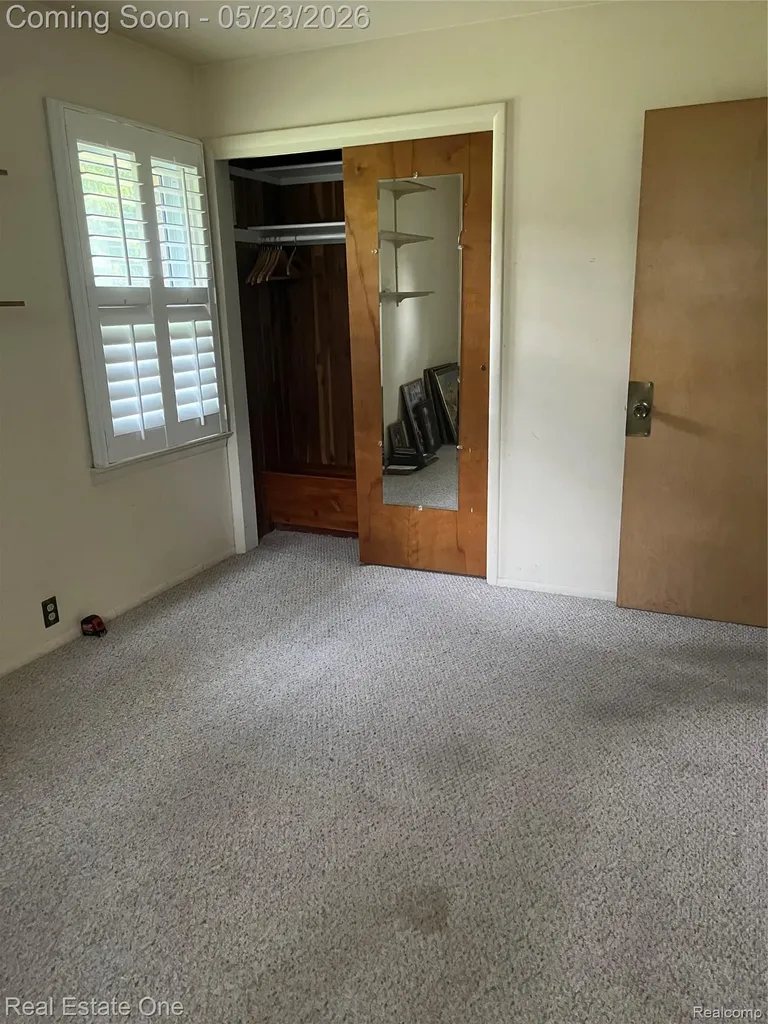 225 Juniper Street Auburn Hills City MI 48326