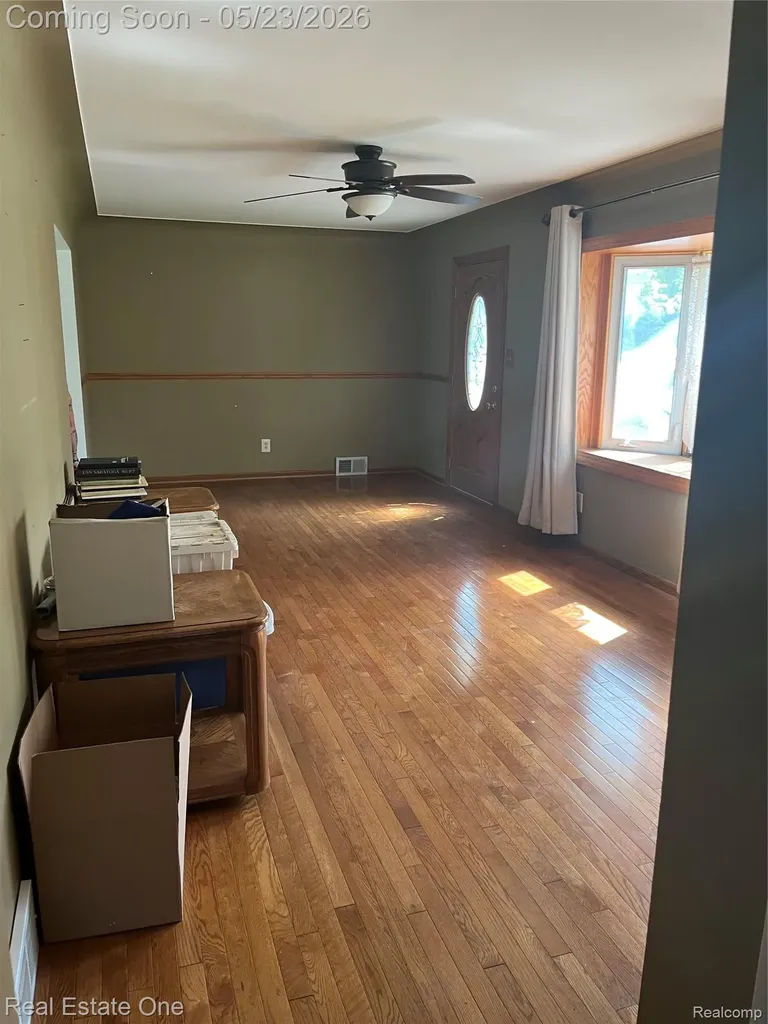 225 Juniper Street Auburn Hills City MI 48326