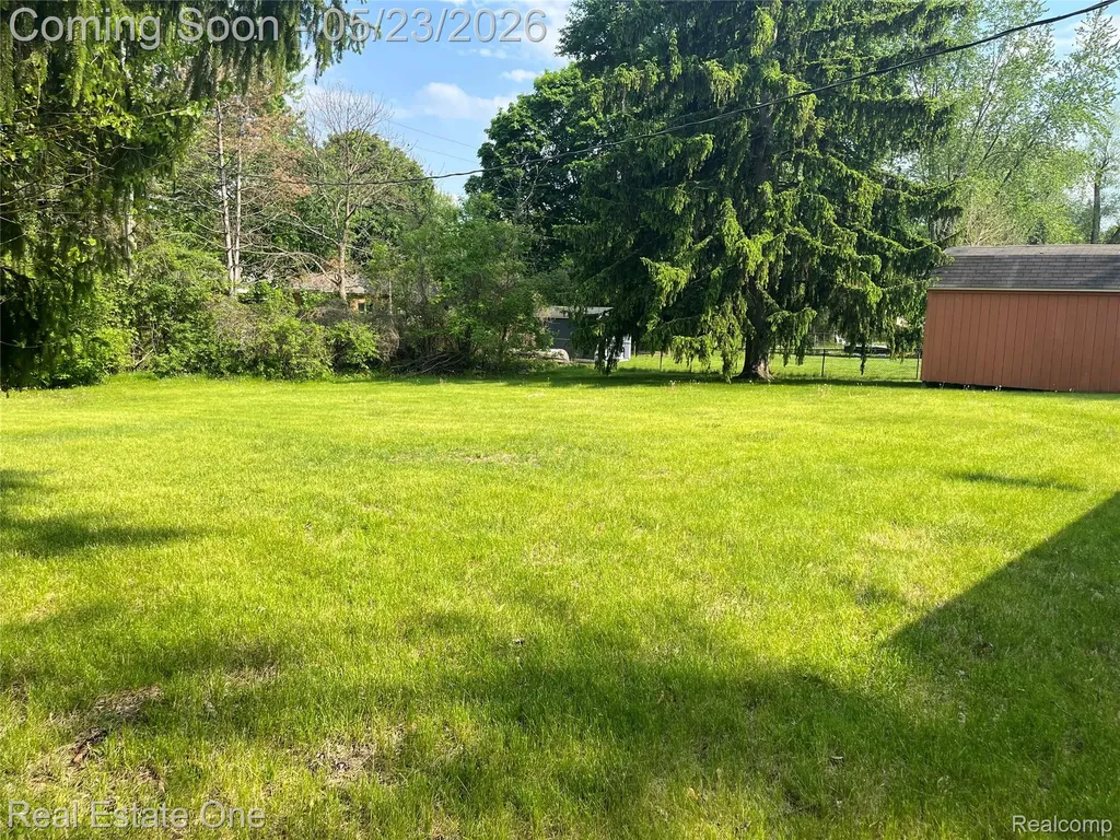 225 Juniper Street Auburn Hills City MI 48326