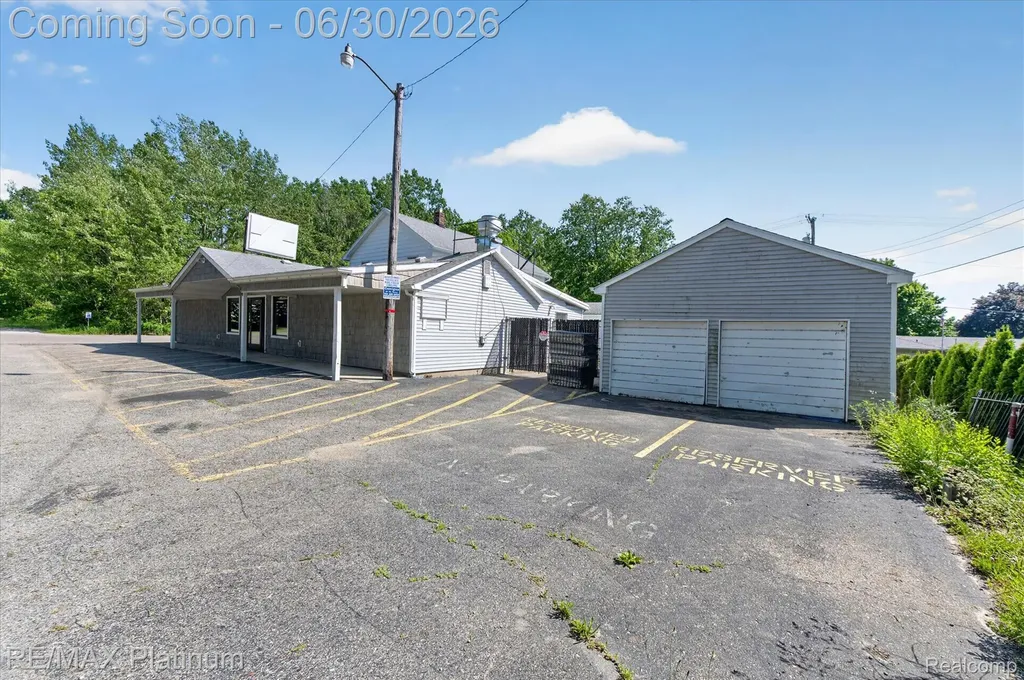 1462 S Hughes Road Genoa Township MI 48843