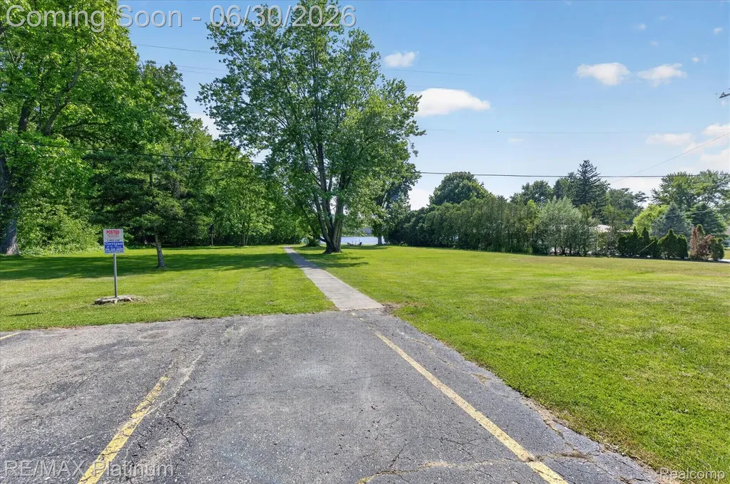 1462 S Hughes Road Genoa Township MI 48843