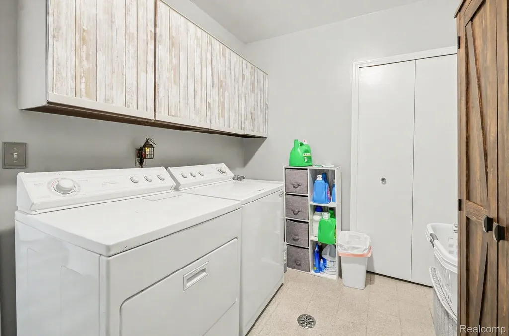 14832 Dexter Court Shelby Charter Township MI 48315