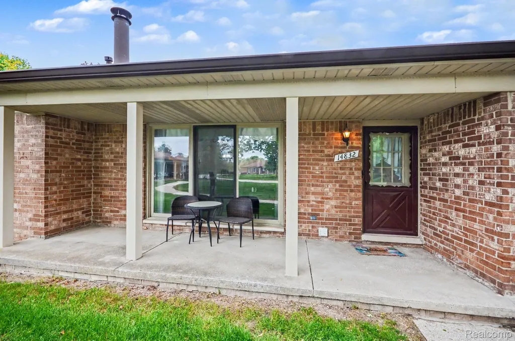14832 Dexter Court Shelby Charter Township MI 48315
