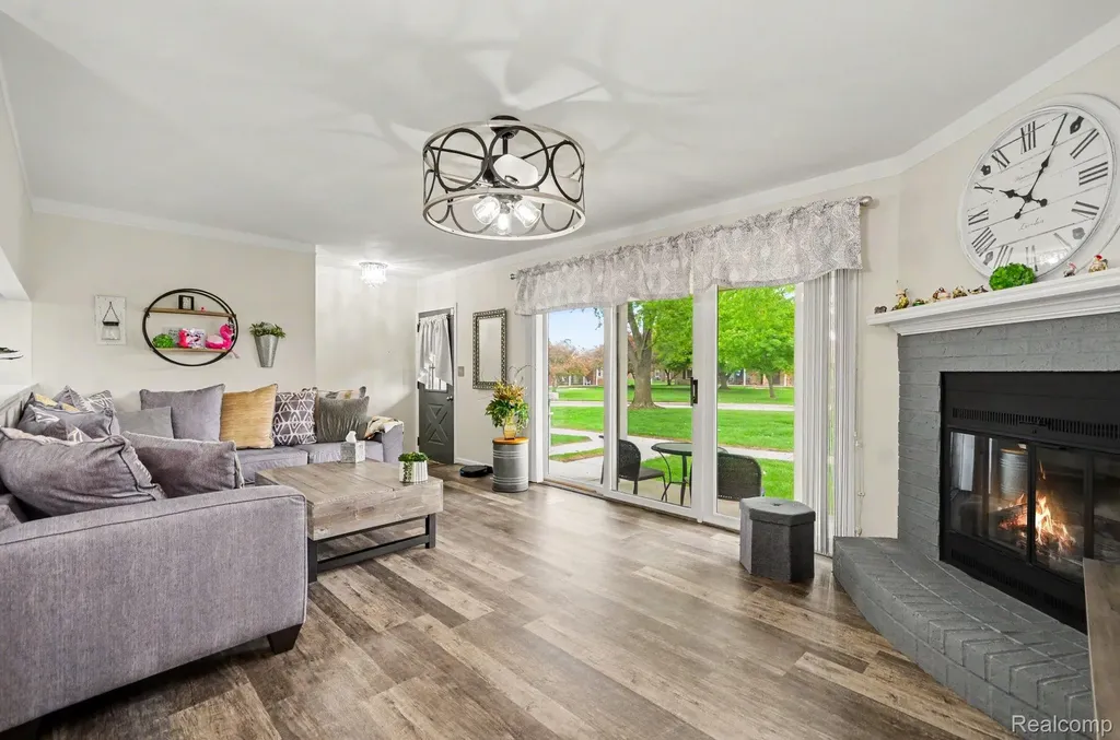 14832 Dexter Court Shelby Charter Township MI 48315