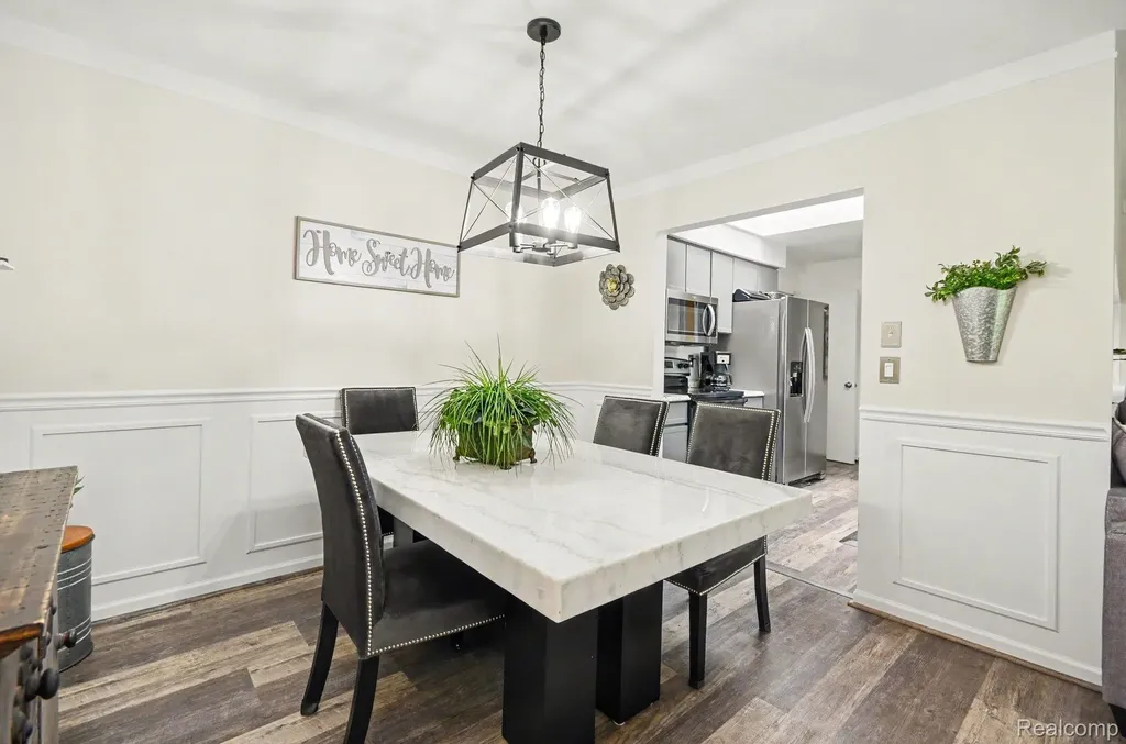14832 Dexter Court Shelby Charter Township MI 48315