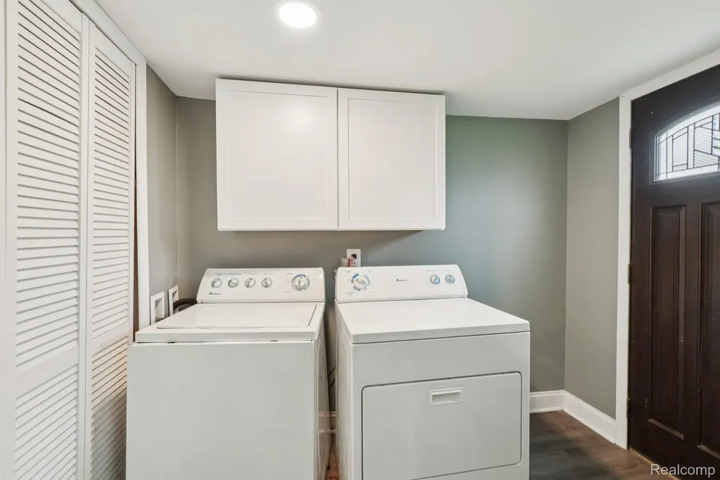 24784 Trombley Street Harrison Charter Township MI 48045