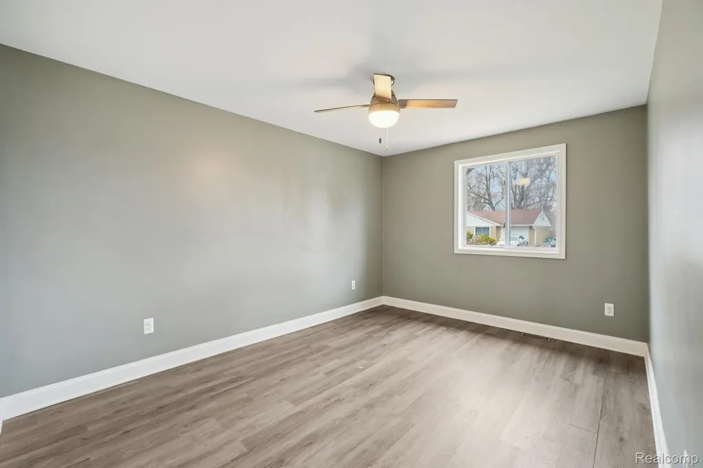 24784 Trombley Street Harrison Charter Township MI 48045