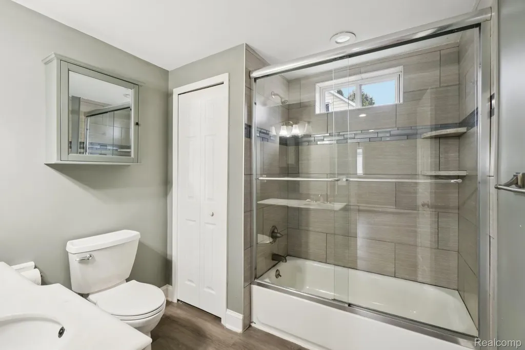 24784 Trombley Street Harrison Charter Township MI 48045