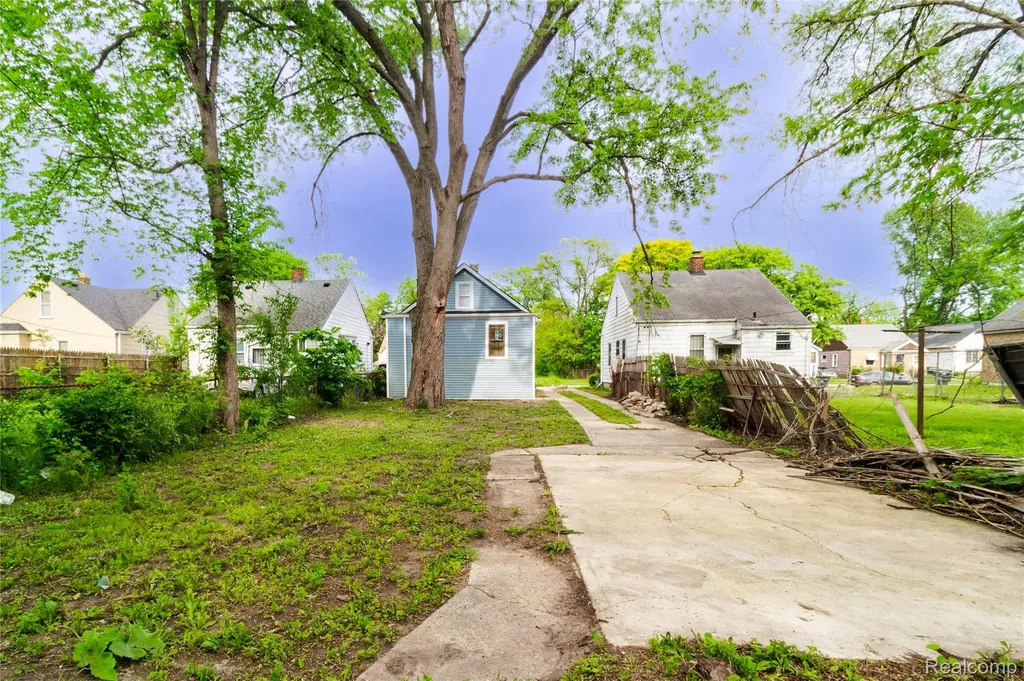 12245 Abington Avenue Detroit City MI 48227