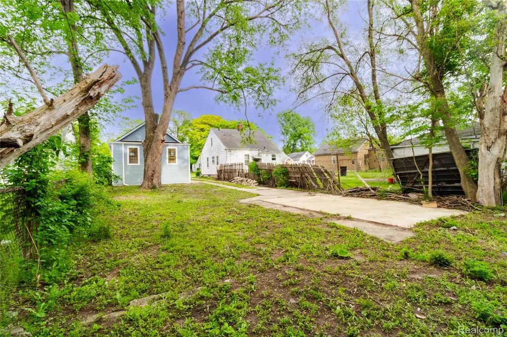 12245 Abington Avenue Detroit City MI 48227