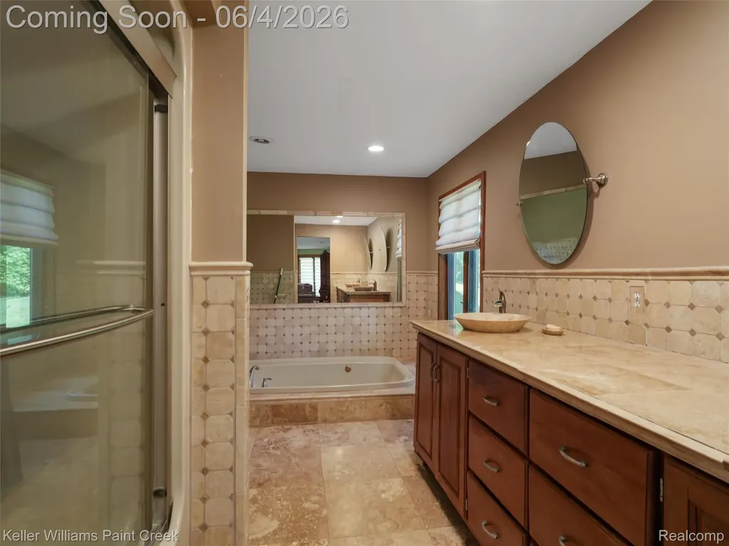 1150 N Livernois Road Rochester Hills City MI 48306