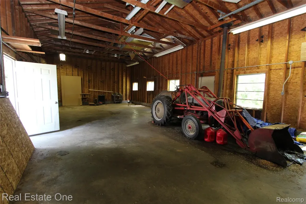 1325 S Hospital Road Waterford Charter Township MI 48327