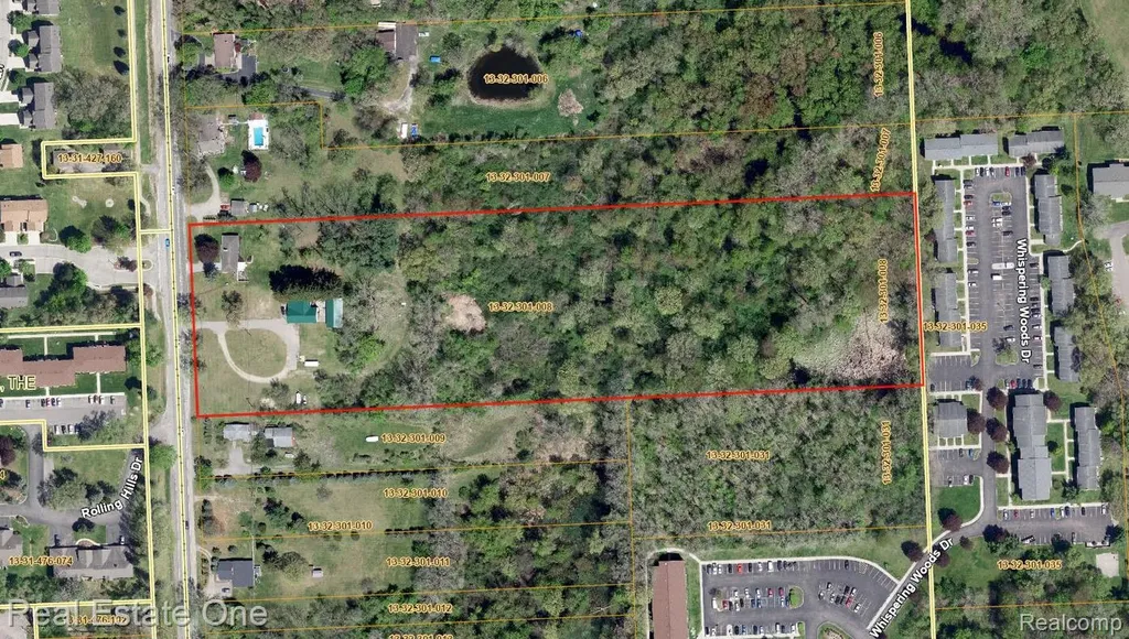 1325 S Hospital Road Waterford Charter Township MI 48327