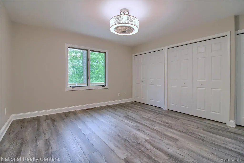 713 Woodcreek Circle Saline City MI 48176
