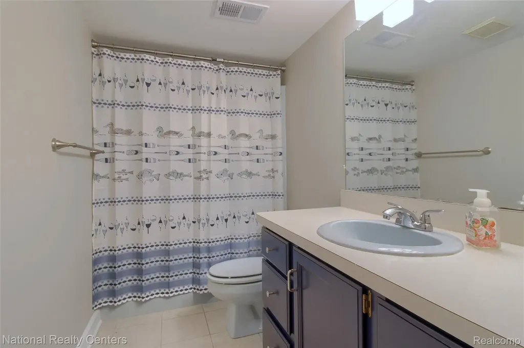 713 Woodcreek Circle Saline City MI 48176
