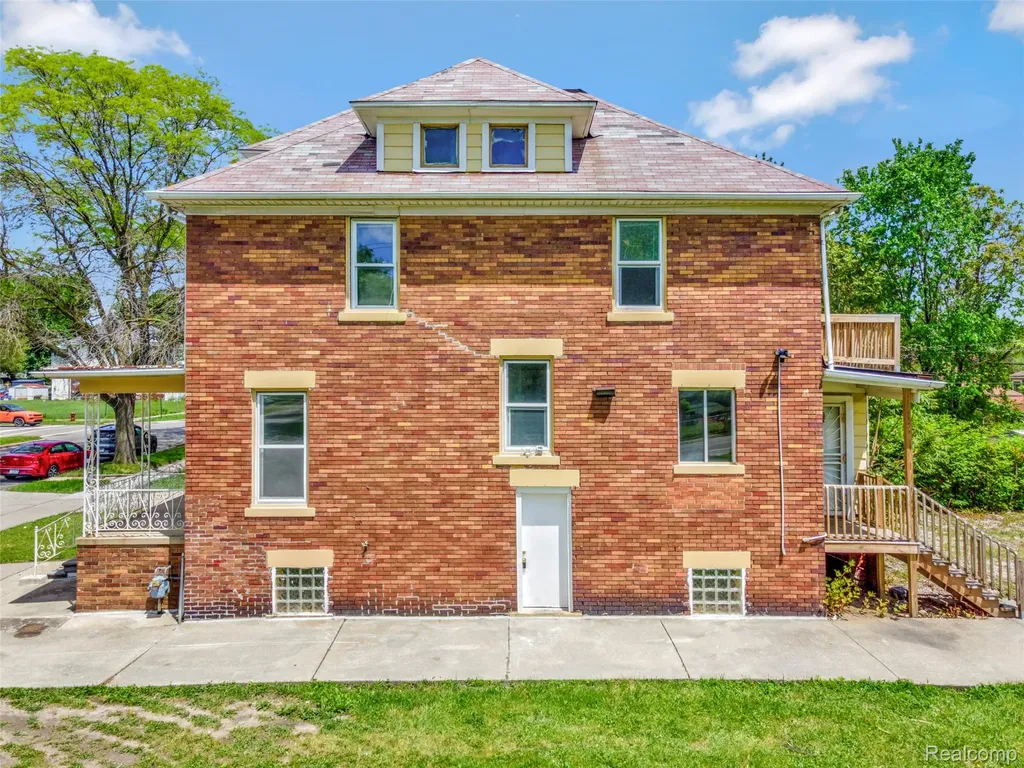 216 Holbrook Street Detroit City MI 48202