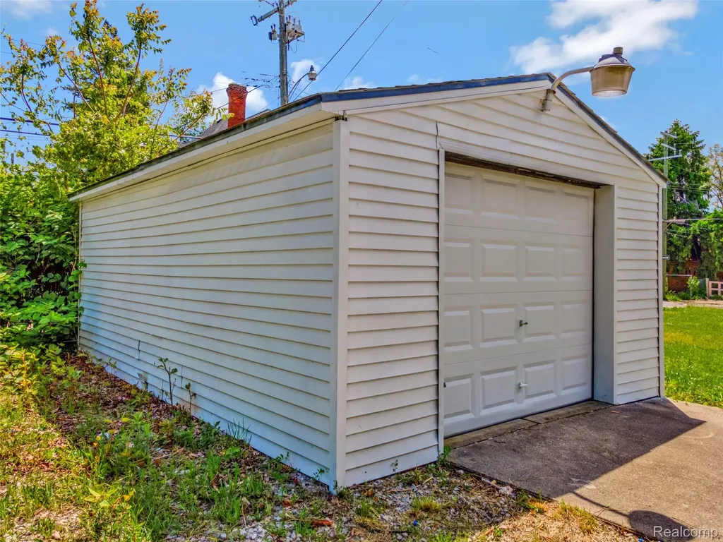 216 Holbrook Street Detroit City MI 48202