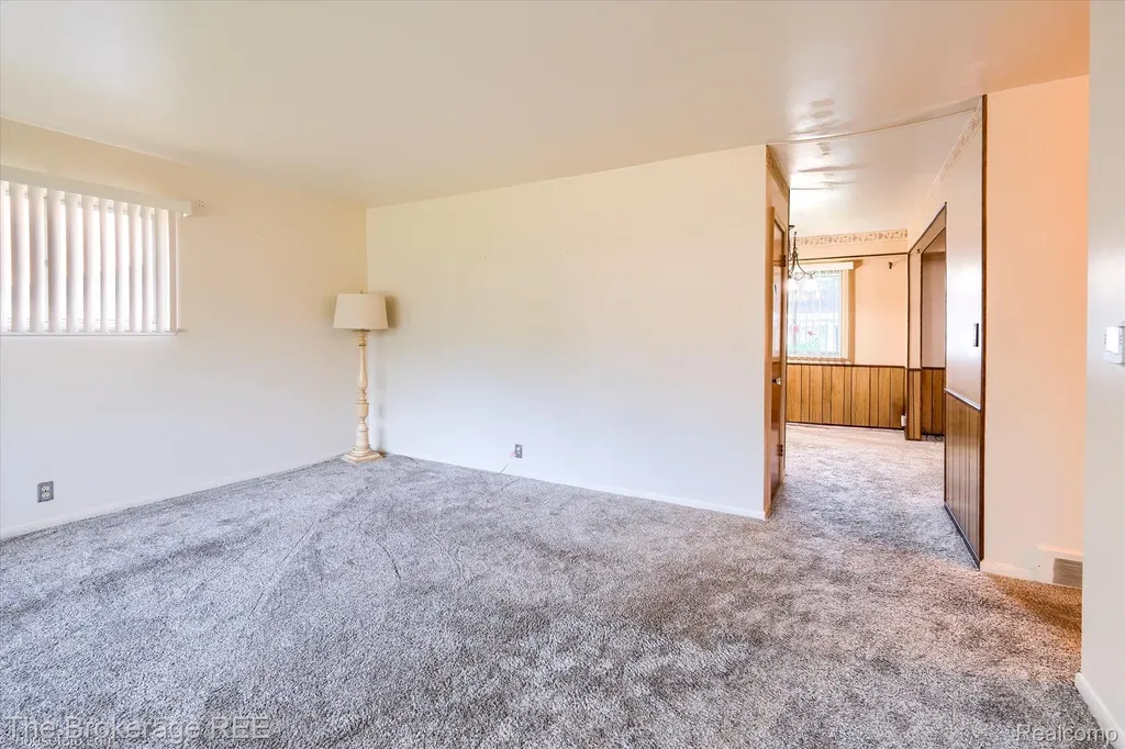 2822 Epsilon Trail Flint City MI 48506