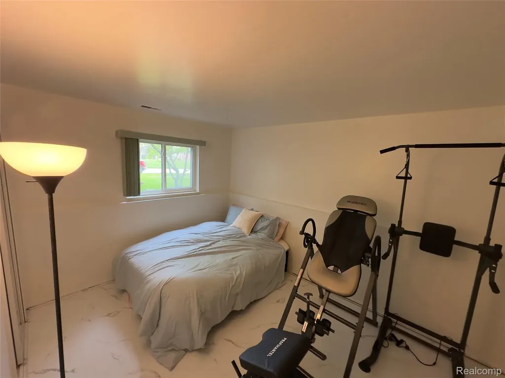 3757 Oxley Drive Troy City MI 48083
