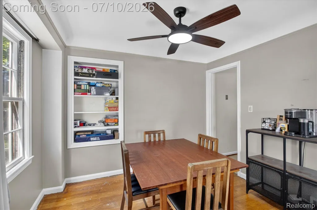 17125 Lennane Redford Charter Township MI 48240