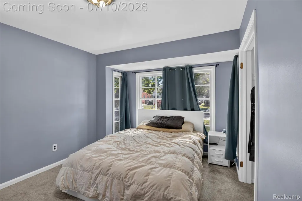 17125 Lennane Redford Charter Township MI 48240