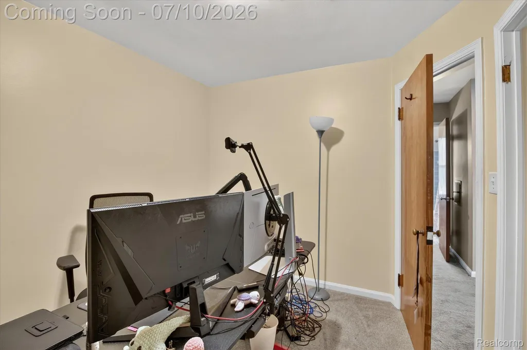 17125 Lennane Redford Charter Township MI 48240