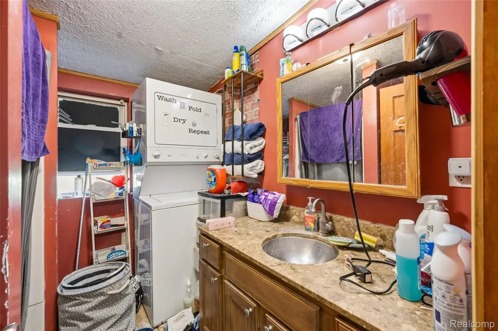 5842 Woodland Drive Surrey Township MI 48632
