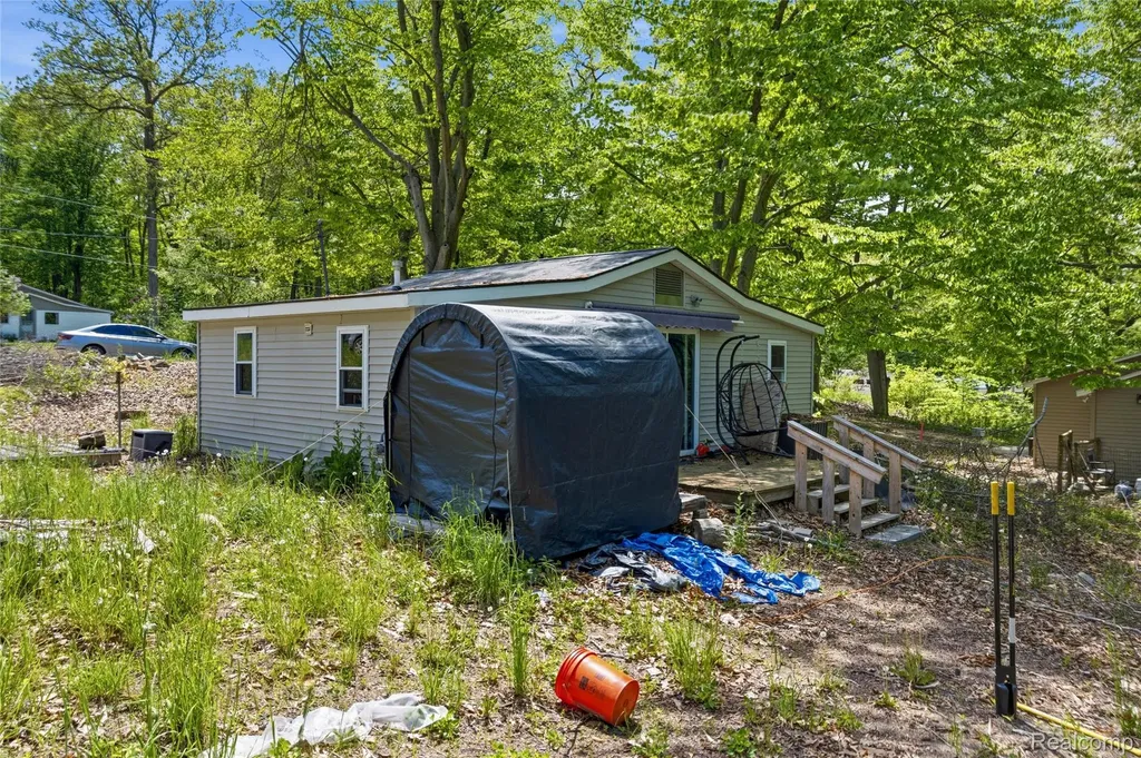 5842 Woodland Drive Surrey Township MI 48632