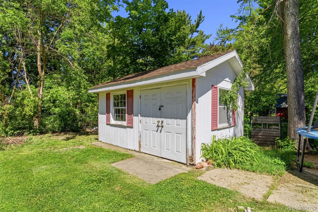 4410 Wickfield Drive Flint Charter Township MI 48507