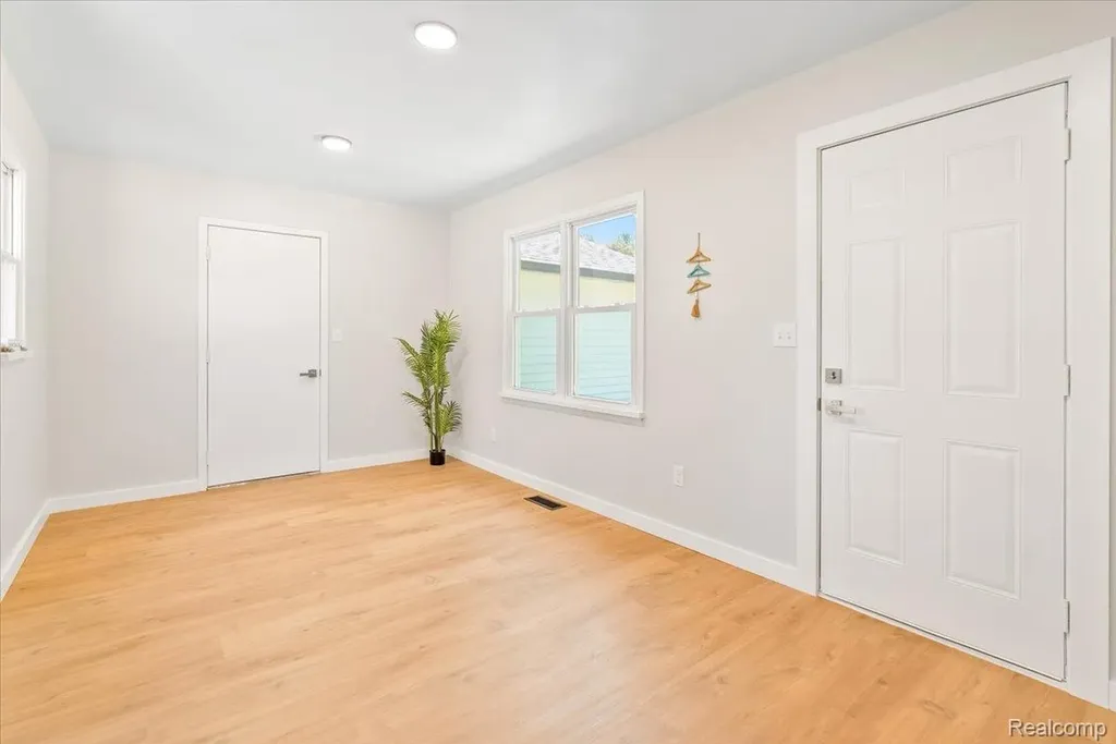 40036 E Huron River Drive Van Buren Charter Township MI 48111
