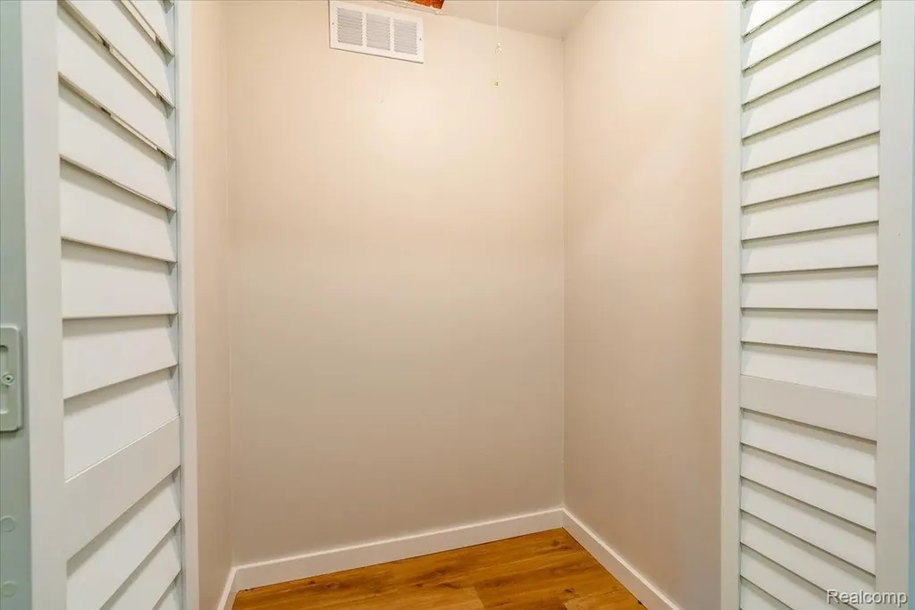 40036 E Huron River Drive Van Buren Charter Township MI 48111