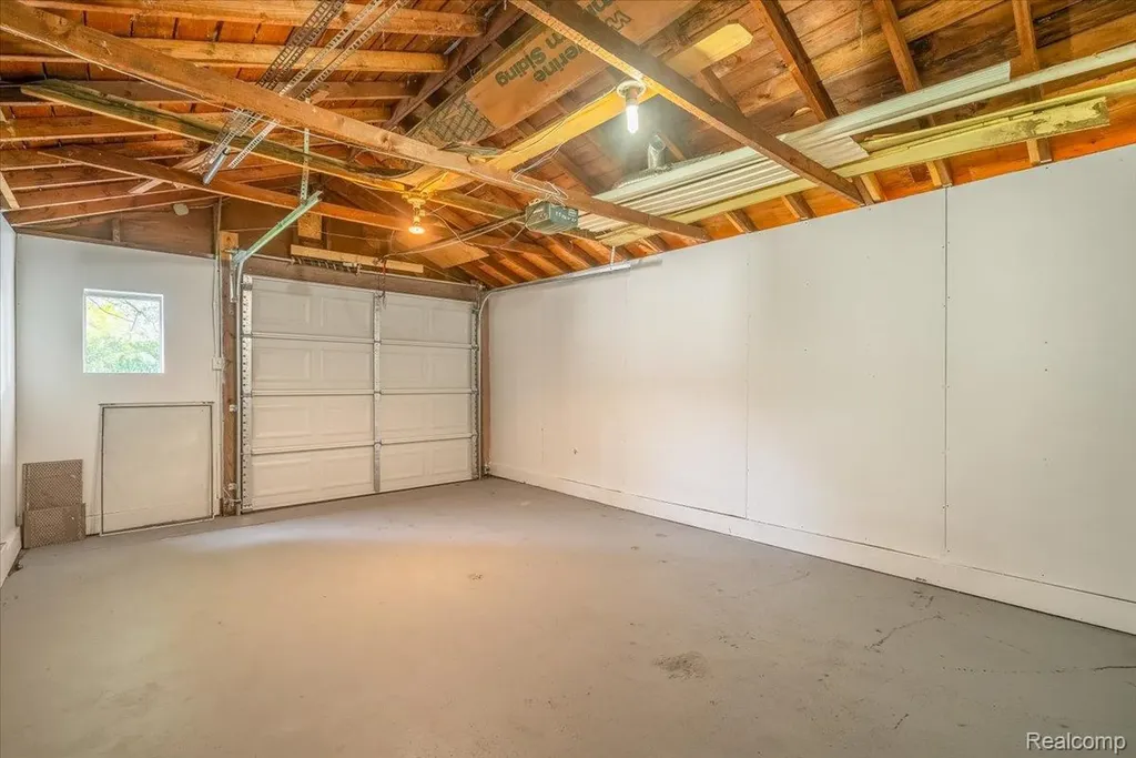 40036 E Huron River Drive Van Buren Charter Township MI 48111