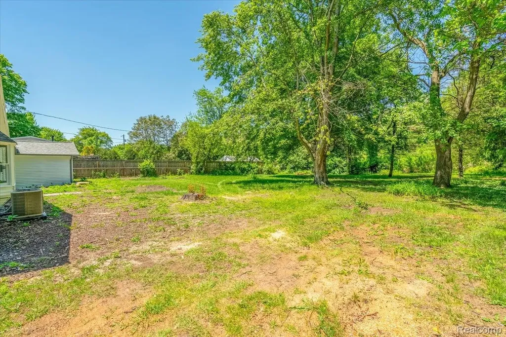 40036 E Huron River Drive Van Buren Charter Township MI 48111
