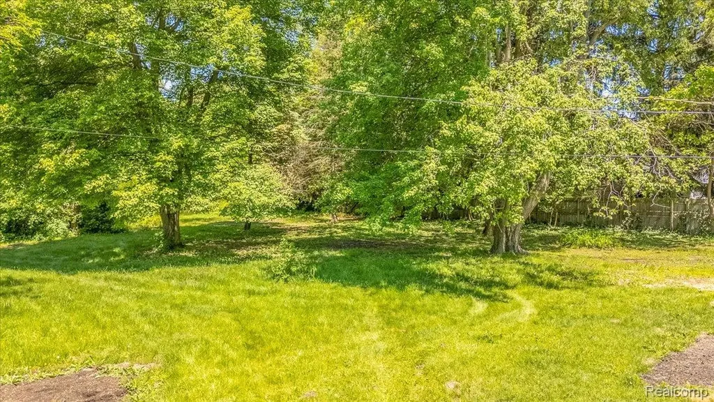 40036 E Huron River Drive Van Buren Charter Township MI 48111
