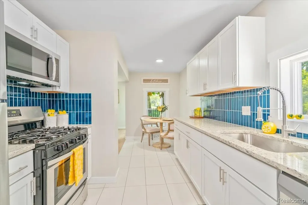 40036 E Huron River Drive Van Buren Charter Township MI 48111