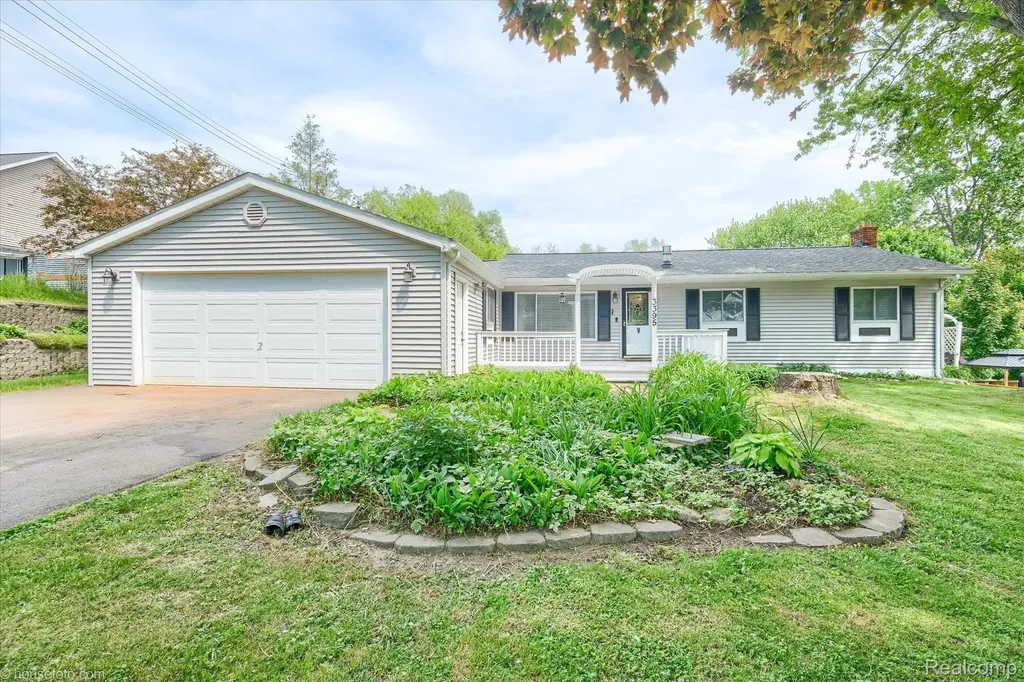 3395 Sandy Shore Drive Metamora Village MI 48455