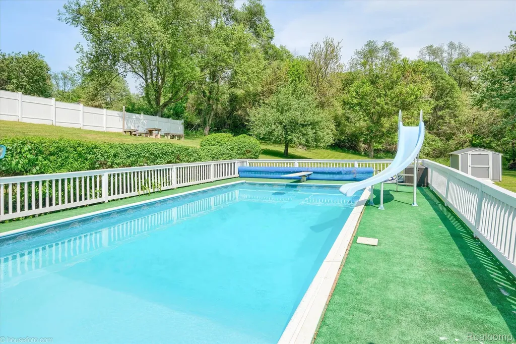 3395 Sandy Shore Drive Metamora Village MI 48455