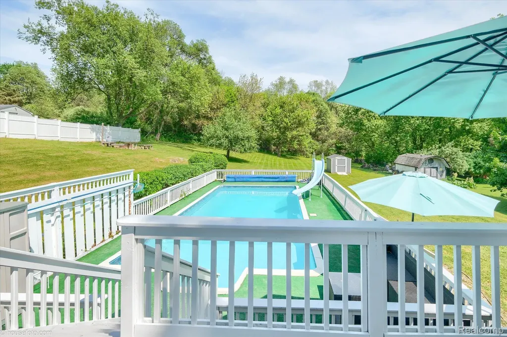 3395 Sandy Shore Drive Metamora Village MI 48455