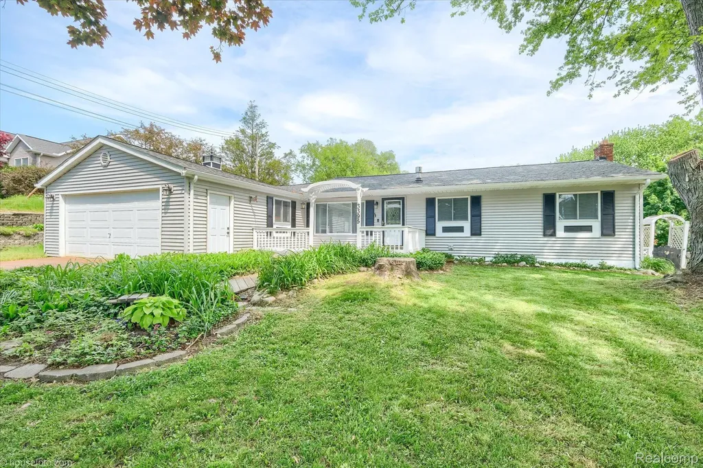 3395 Sandy Shore Drive Metamora Village MI 48455
