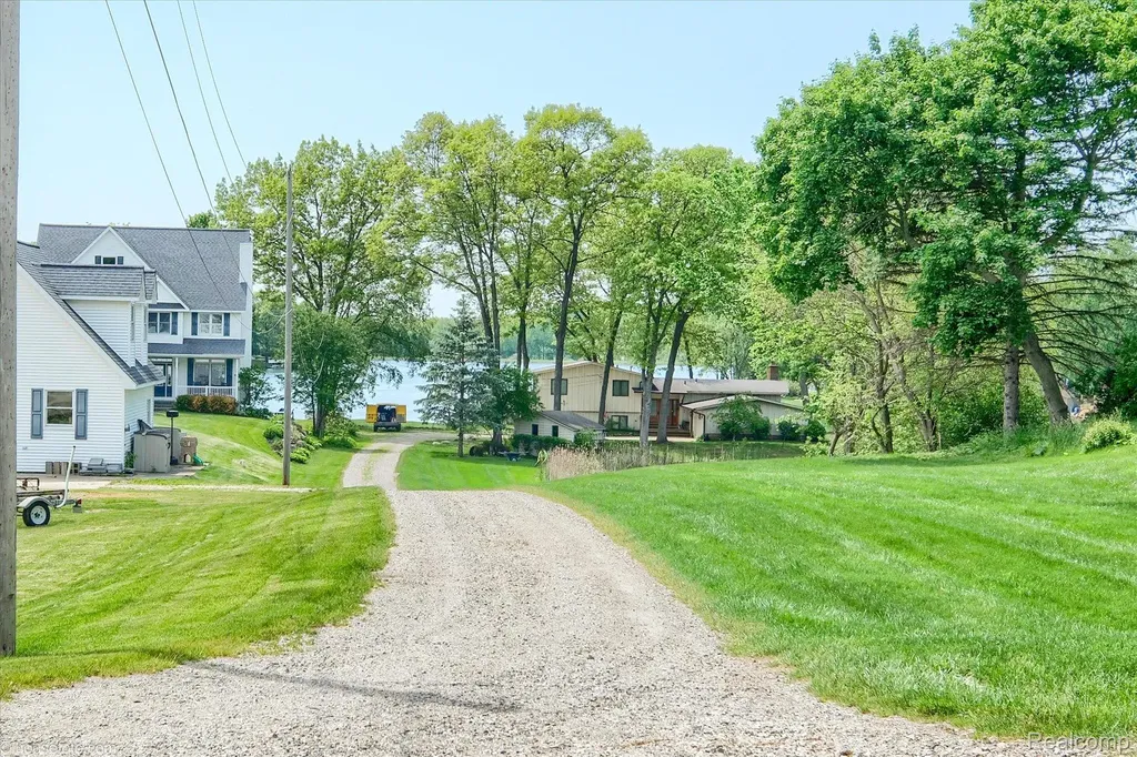 3395 Sandy Shore Drive Metamora Village MI 48455