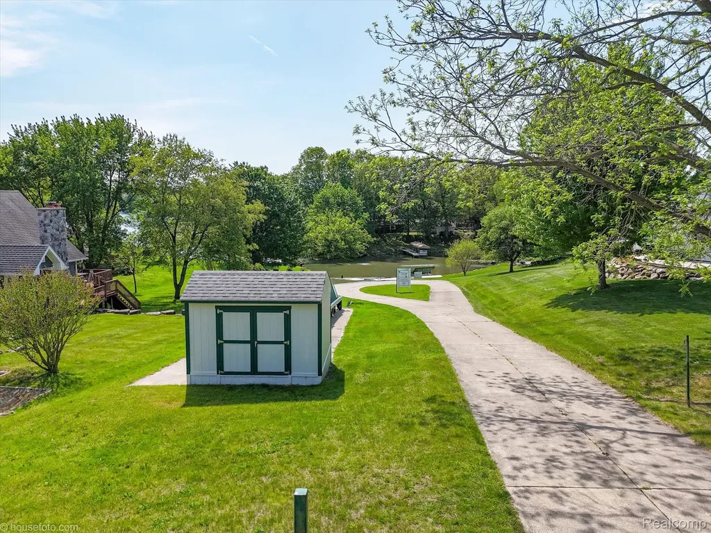 3395 Sandy Shore Drive Metamora Village MI 48455