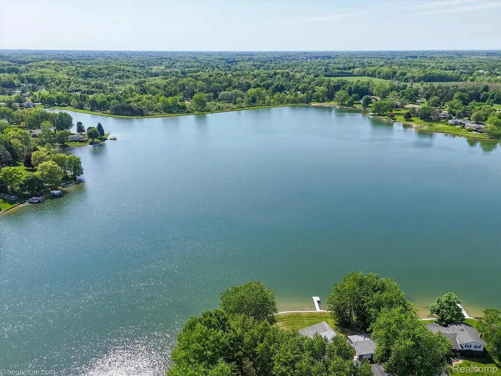 3395 Sandy Shore Drive Metamora Village MI 48455