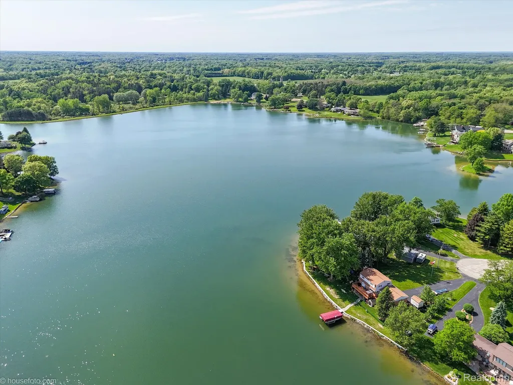 3395 Sandy Shore Drive Metamora Village MI 48455