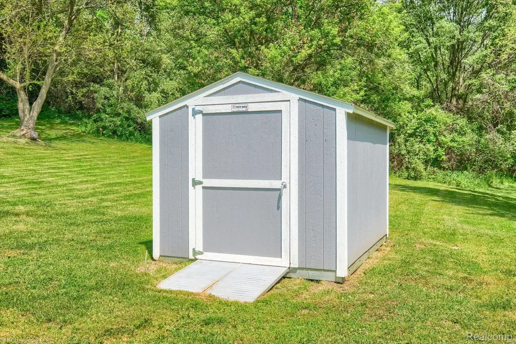 3395 Sandy Shore Drive Metamora Village MI 48455