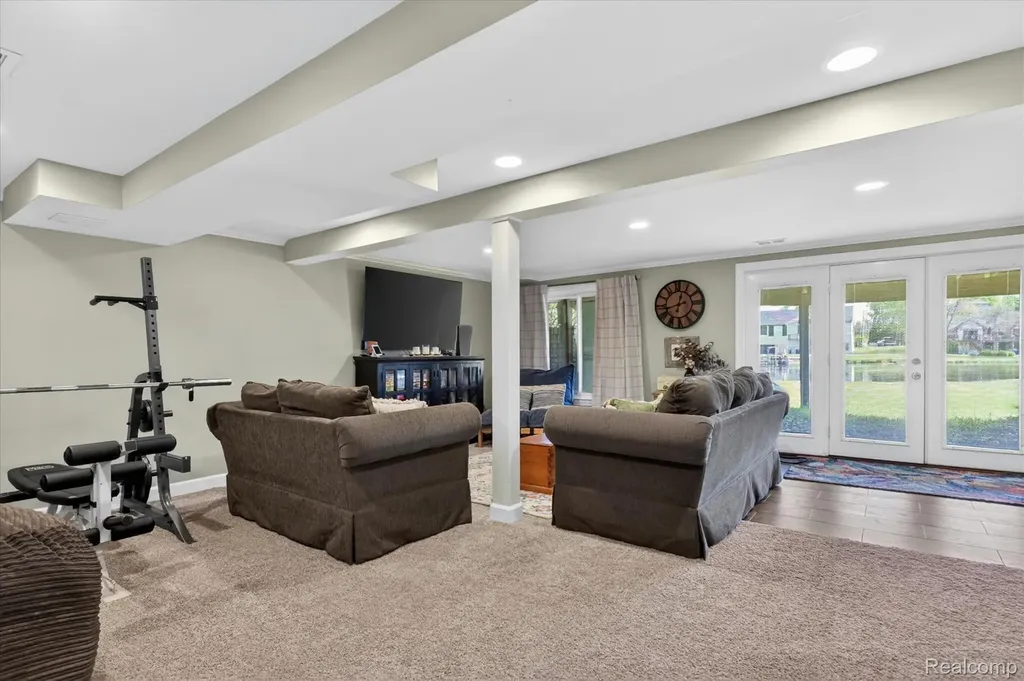 3860 E Commerce Road Commerce Charter Township MI 48382