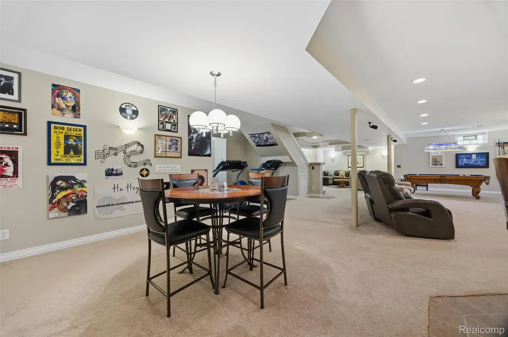 47041 Hidden River Circle N Canton Charter Township MI 48188