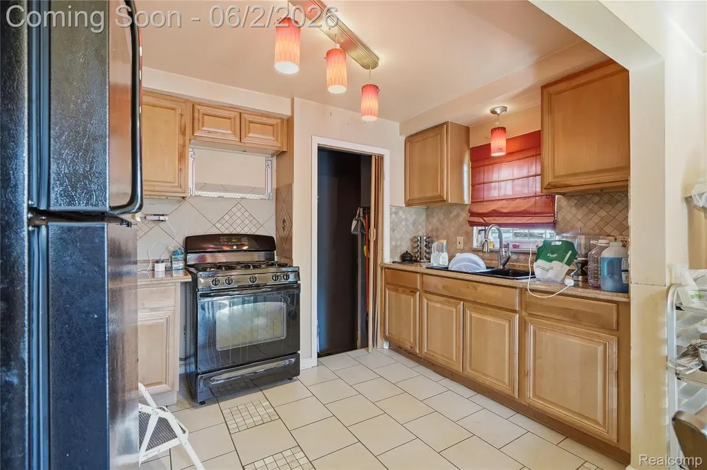 4541 Woodhall Street Detroit City MI 48224