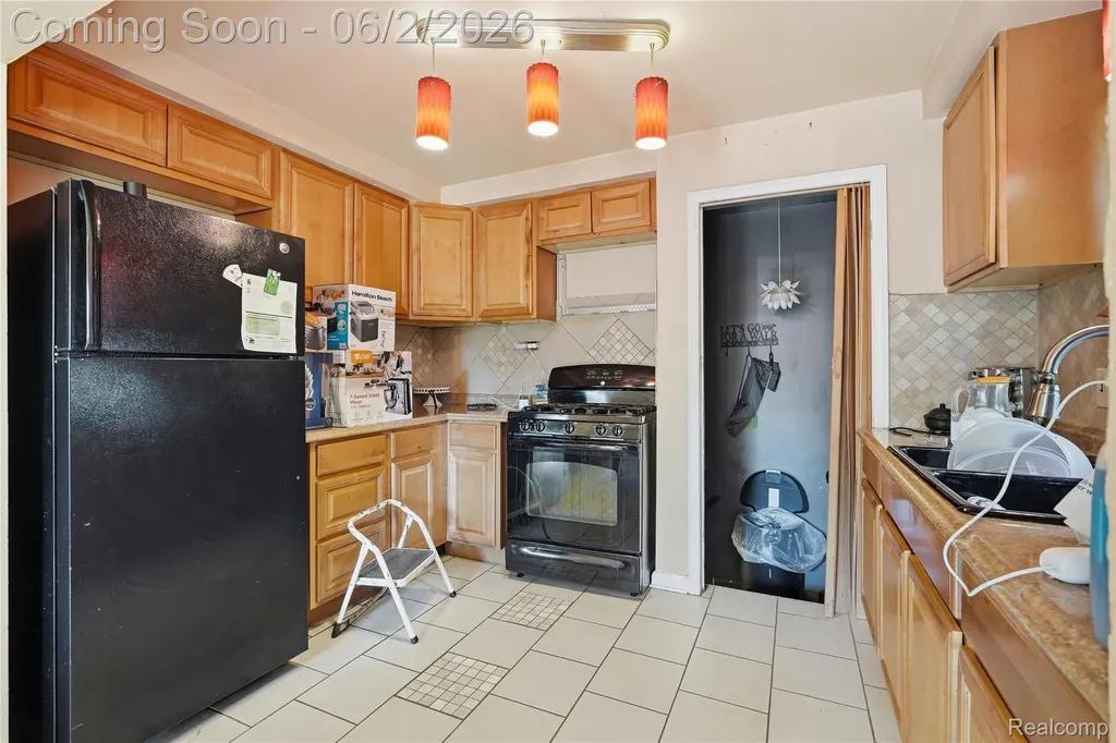 4541 Woodhall Street Detroit City MI 48224