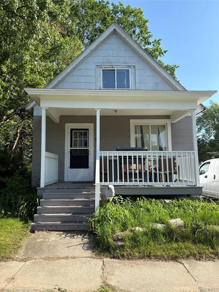 1120 Bancroft Street Port Huron City MI 48060